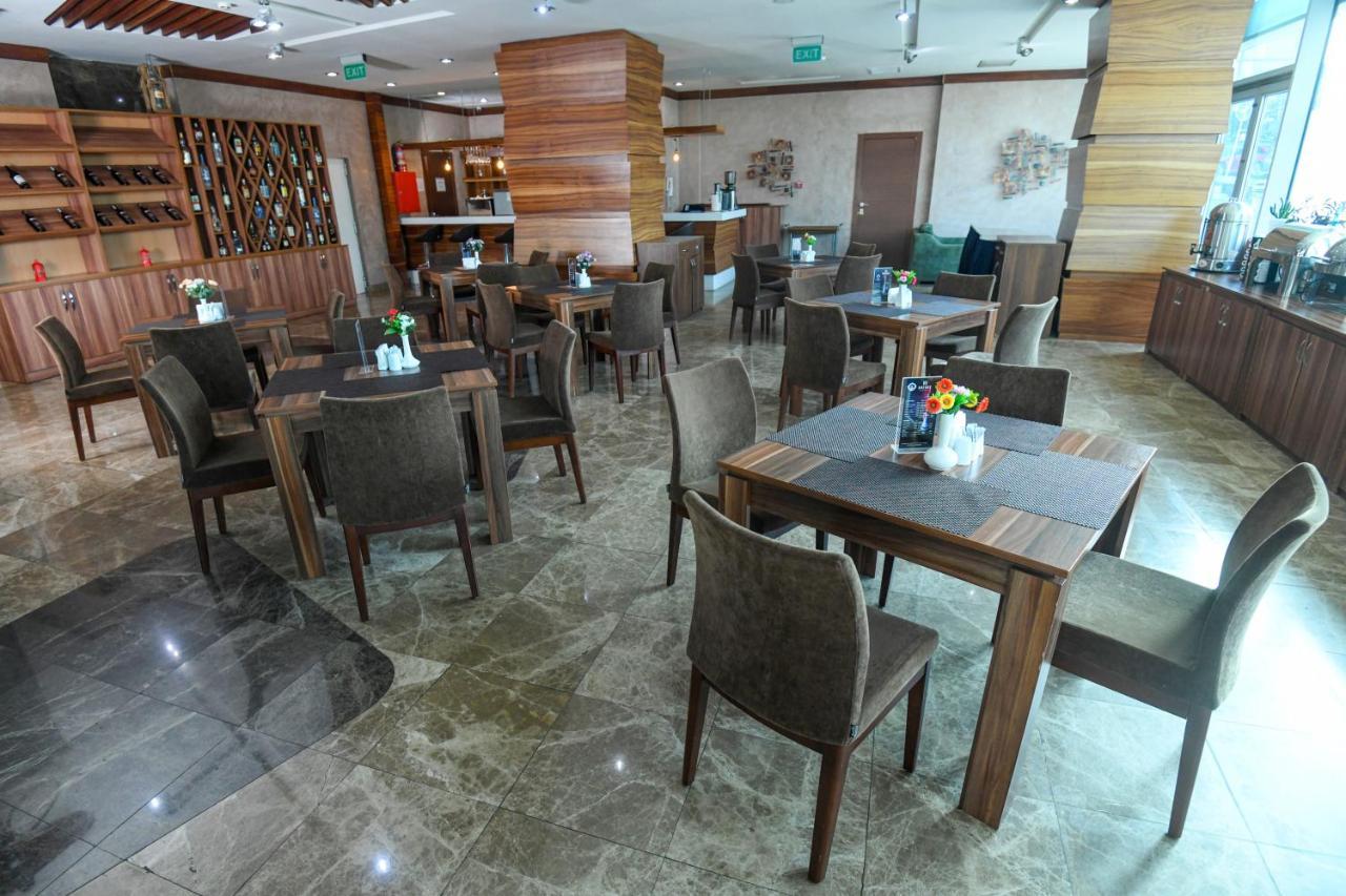 Avenue Hotel Baku By Smart Eksteriør bilde